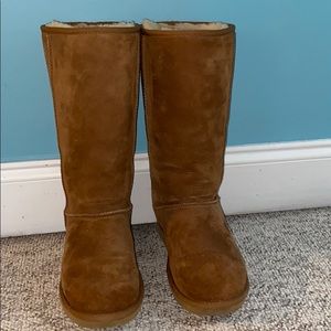 Women’s Ugg Tall Boots